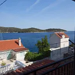 Apartments By The Sea Vis - 8526 Vis