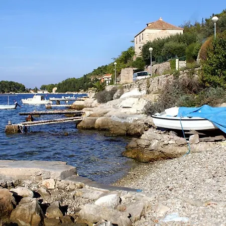 Apartment Apartments By The Sea Vis - 8526